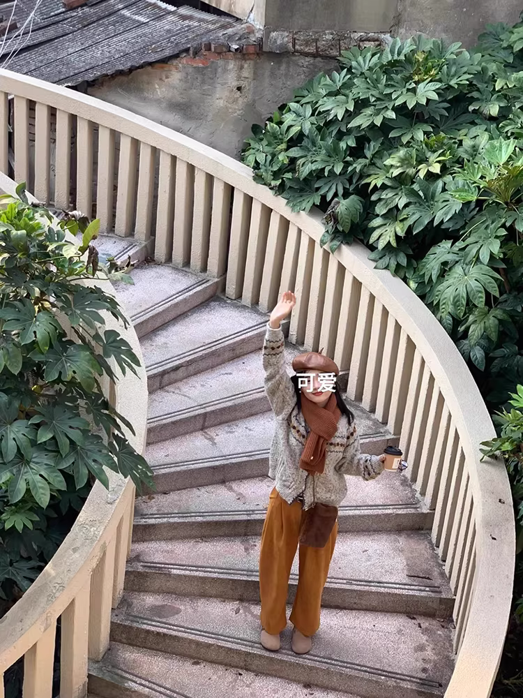 Áo len dệt kim dáng rộng màu xám La Chapelle phong cách lười biếng dành cho nữ, mẫu mới thu đông 2025