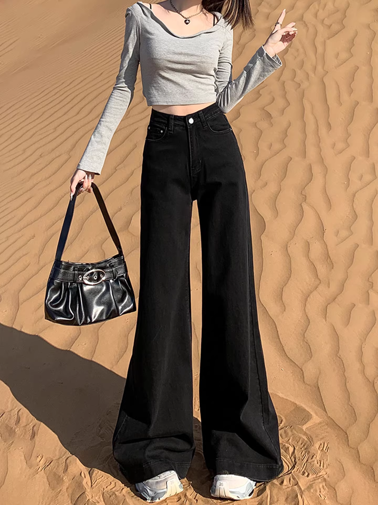 Quần jeans đen La Chapelle dáng loe không bó sát dành cho nữ, mùa thu đông 2025, kiểu mới cạp cao lót lông cừu