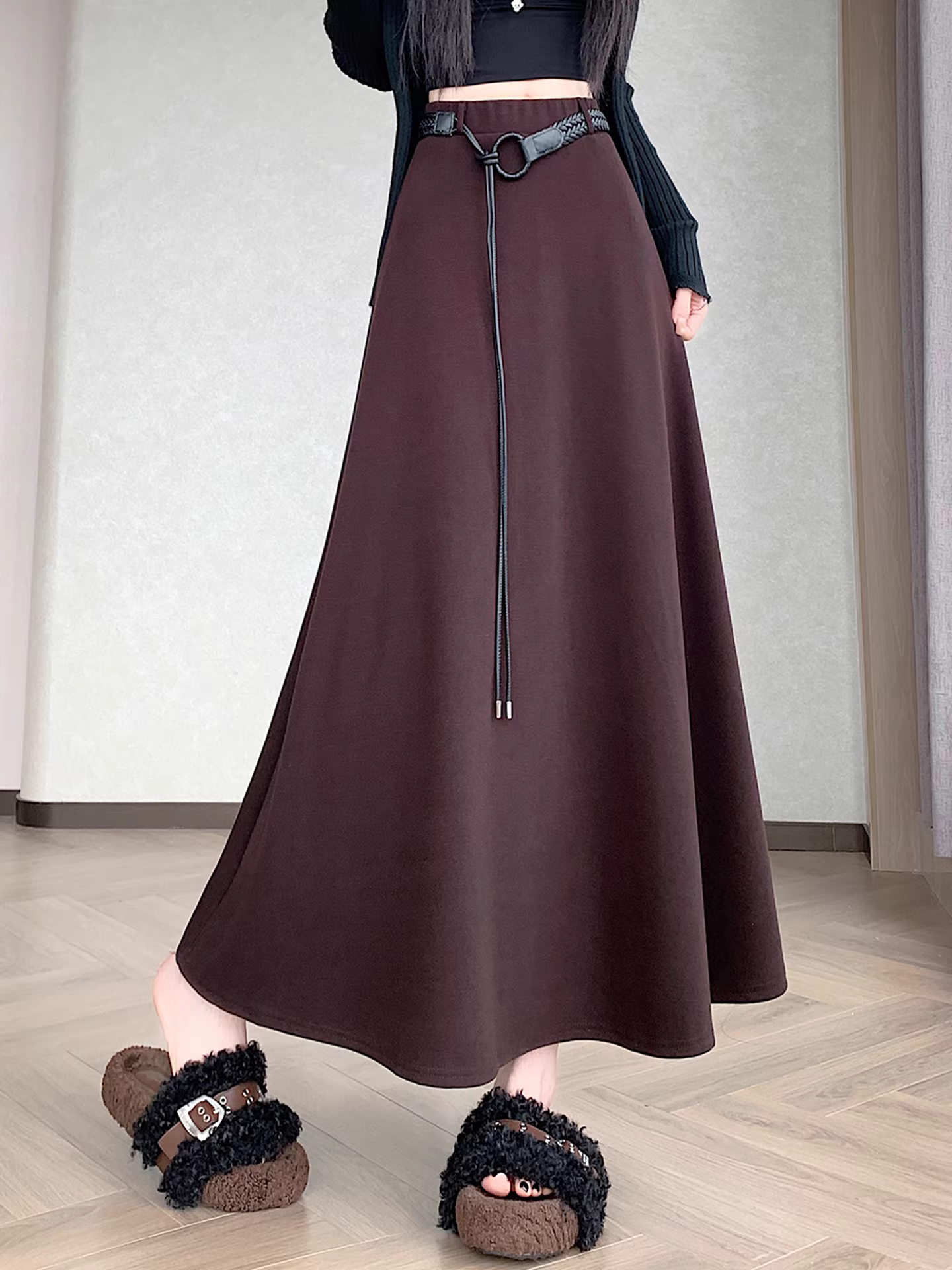 Váy len màu xám La Chapelle dành cho nữ 2025, kiểu dáng mới thu đông, cạp cao, dáng chữ A, dài ngang đùi, kiểu dáng ôm dáng.