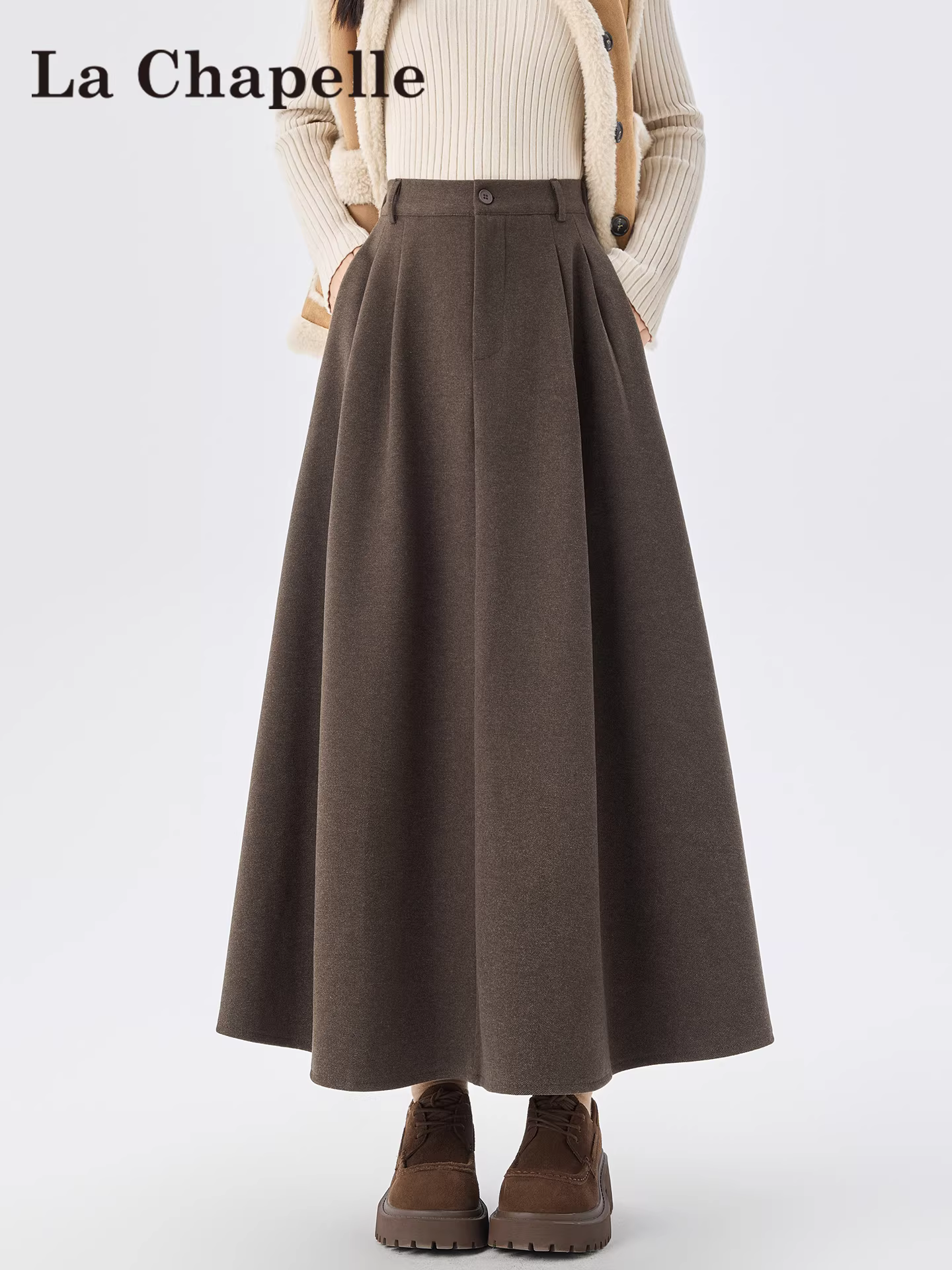 Váy ôm dáng len nâu La Chapelle dành cho nữ, kiểu dáng mới thu đông 2025, lưng cao, dài qua gối, kiểu dáng vest.