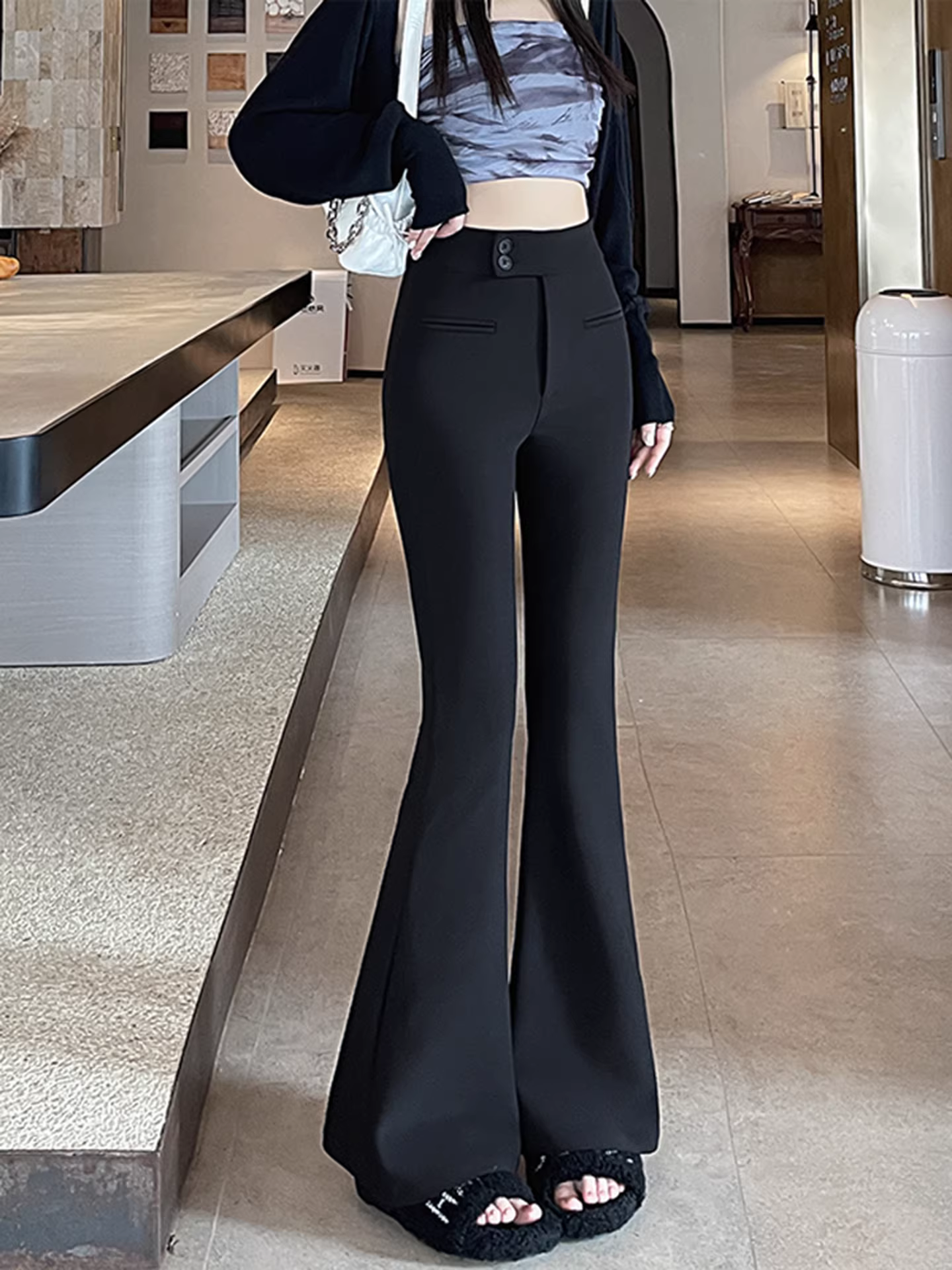 Quần âu đen La Chapelle dáng chuông, cạp cao, tôn dáng, chất liệu cao cấp, dành cho nữ, mẫu mới thu đông 2025