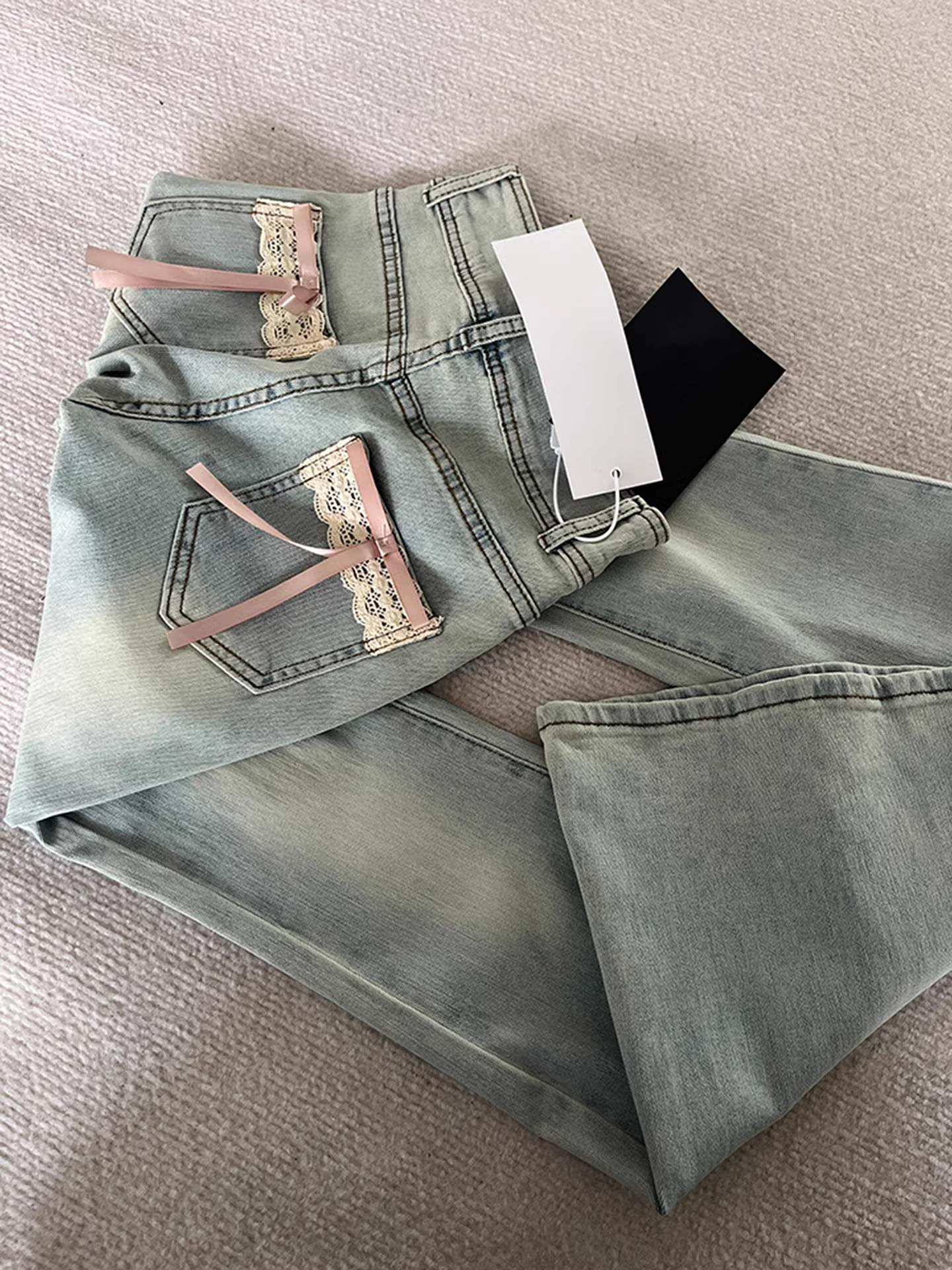 Quần jean nữ La Chapelle lót lông cừu màu sáng, dày dặn, dáng loe, kiểu mới thu đông 2025, cạp cao, ôm dáng, ống chuông