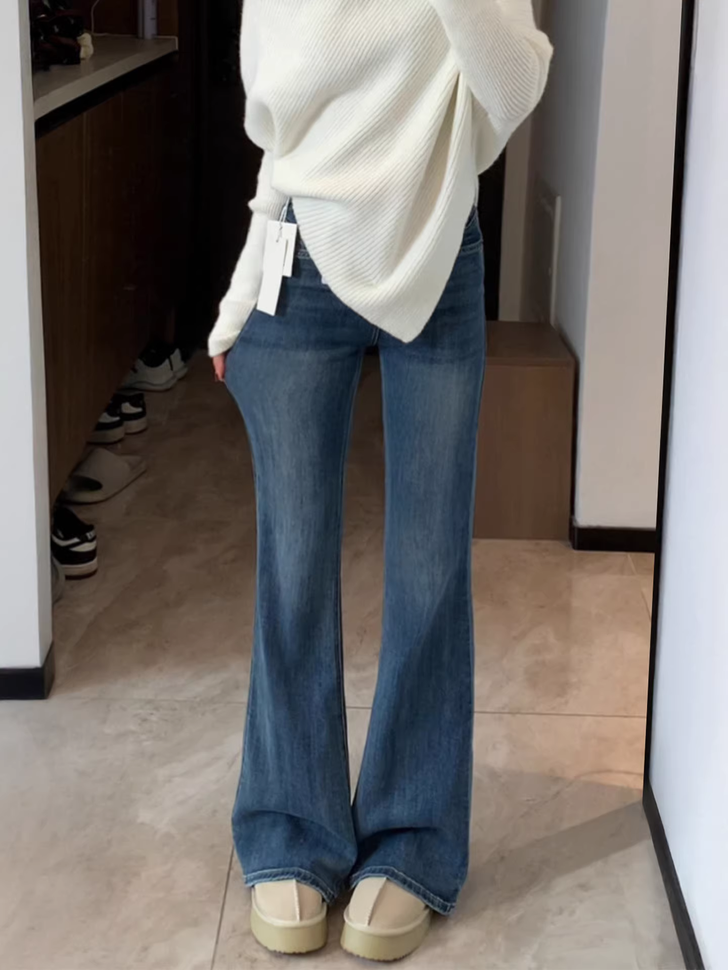 Quần jeans La Chapelle dáng xòe lưng cao dành cho nữ, kiểu mới thu đông 2025, dáng ôm nhỏ nhắn, quần ống chuông