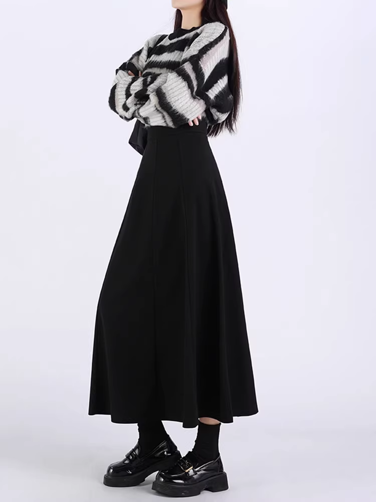 Váy len đen La Chapelle dành cho phụ nữ nhỏ nhắn, váy dáng chữ A dài trung bình, cạp cao, kiểu dáng mới thu đông 2025.