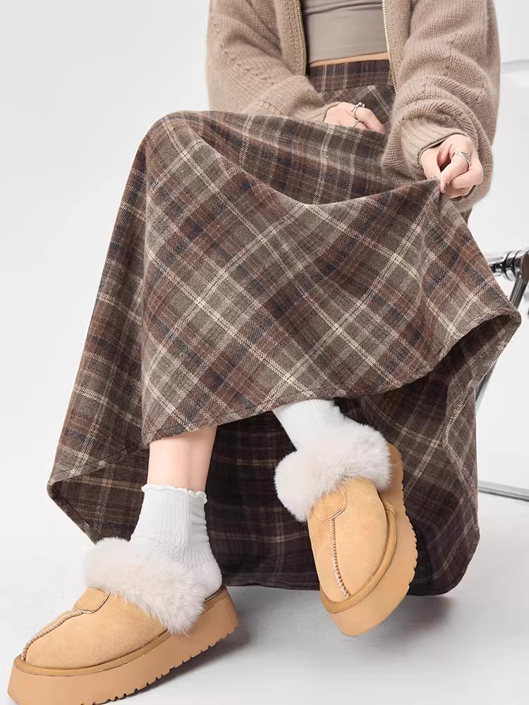 Váy len kẻ ca rô La Chapelle dành cho nữ, mùa thu đông 2025, kiểu dáng mới, cạp cao, tôn dáng, dáng chữ A, dài qua gối.