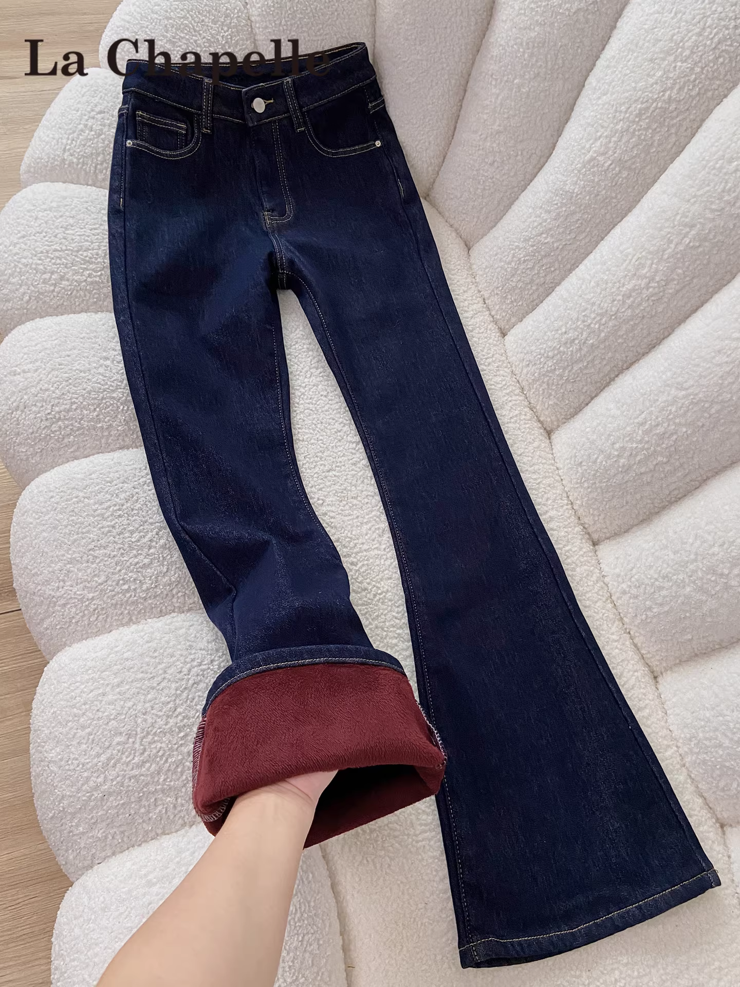 Quần jean nữ La Chapelle màu xanh đậm, lót lông, dáng loe, kiểu mới thu đông 2025, cạp cao, tôn dáng, ống chuông