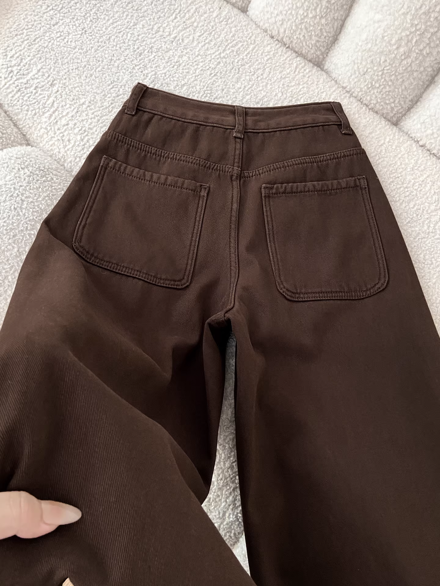 Quần jeans ống rộng lót lông nâu La Chapelle dành cho nữ, mùa thu đông 2025, kiểu dáng mới, cạp cao, dài chấm đất, dáng thẳng