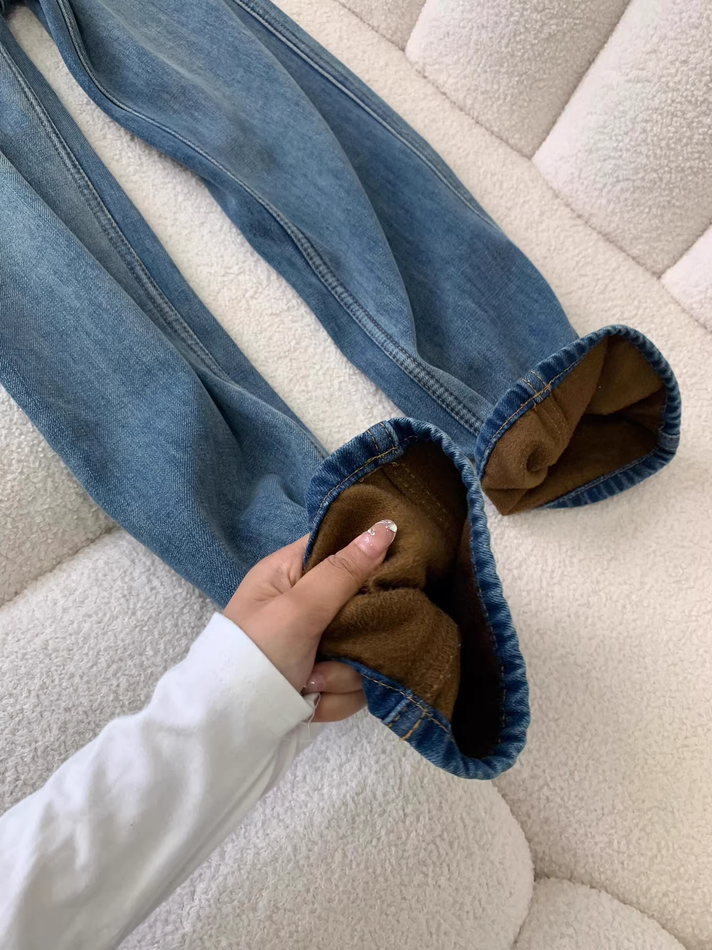 Quần jeans ống rộng lót lông La Chapelle dành cho nữ, thu đông 2025, kiểu mới, cạp cao, dáng rộng, chất dày, ống thẳng