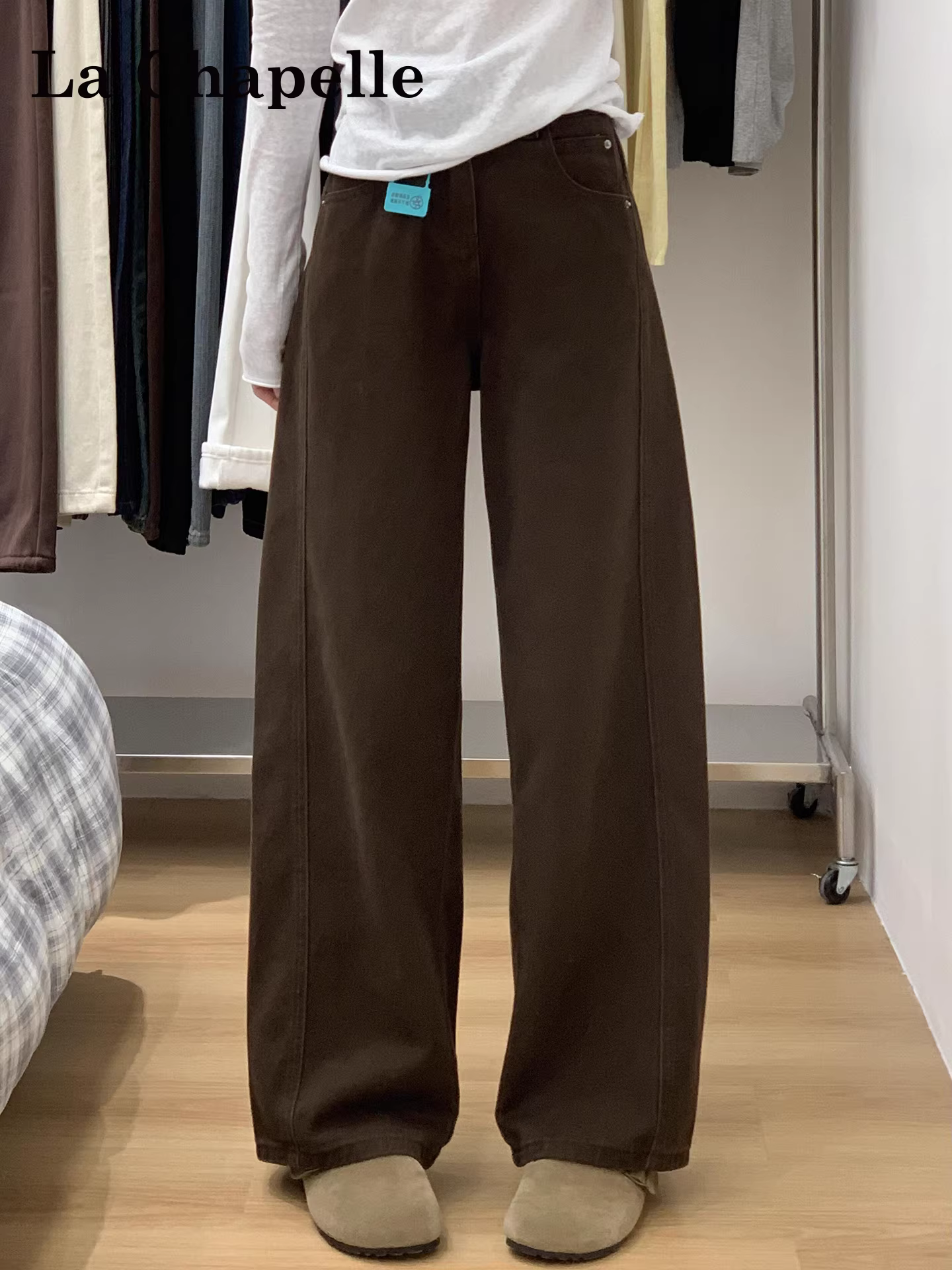 Quần jeans ống rộng màu cà phê La Chapelle dành cho nữ, mẫu mới thu đông 2025, cạp cao, dáng rộng, ống thẳng