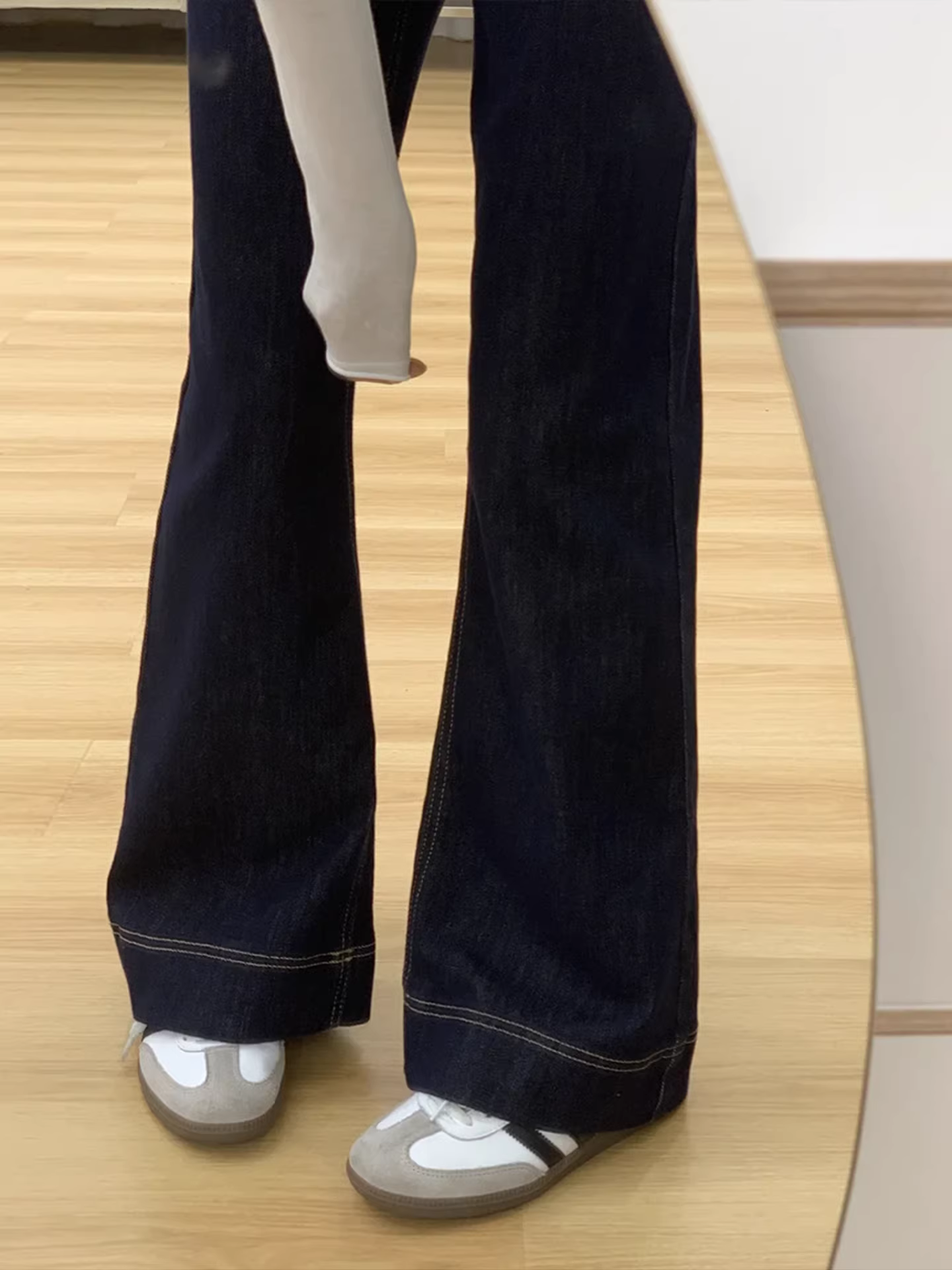 Quần jeans xòe màu xanh đậm La Chapelle dành cho nữ, mẫu mới thu 2025, cạp cao, tôn dáng