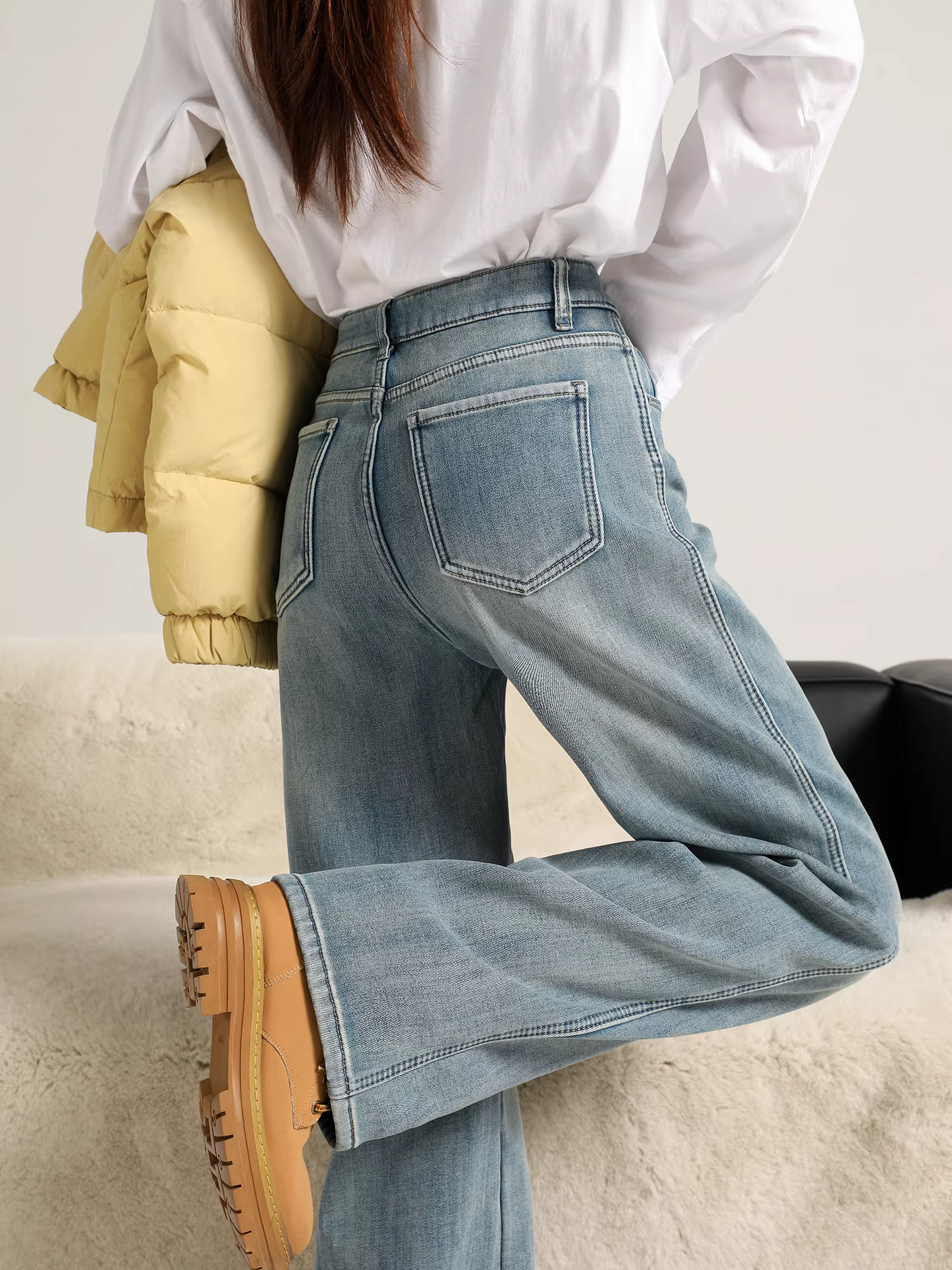 Quần jeans La Chapelle cạp cao ống rộng dành cho nữ, kiểu mới thu đông 2025, quần thẳng lót lông mềm mại dành cho người nhỏ nhắn