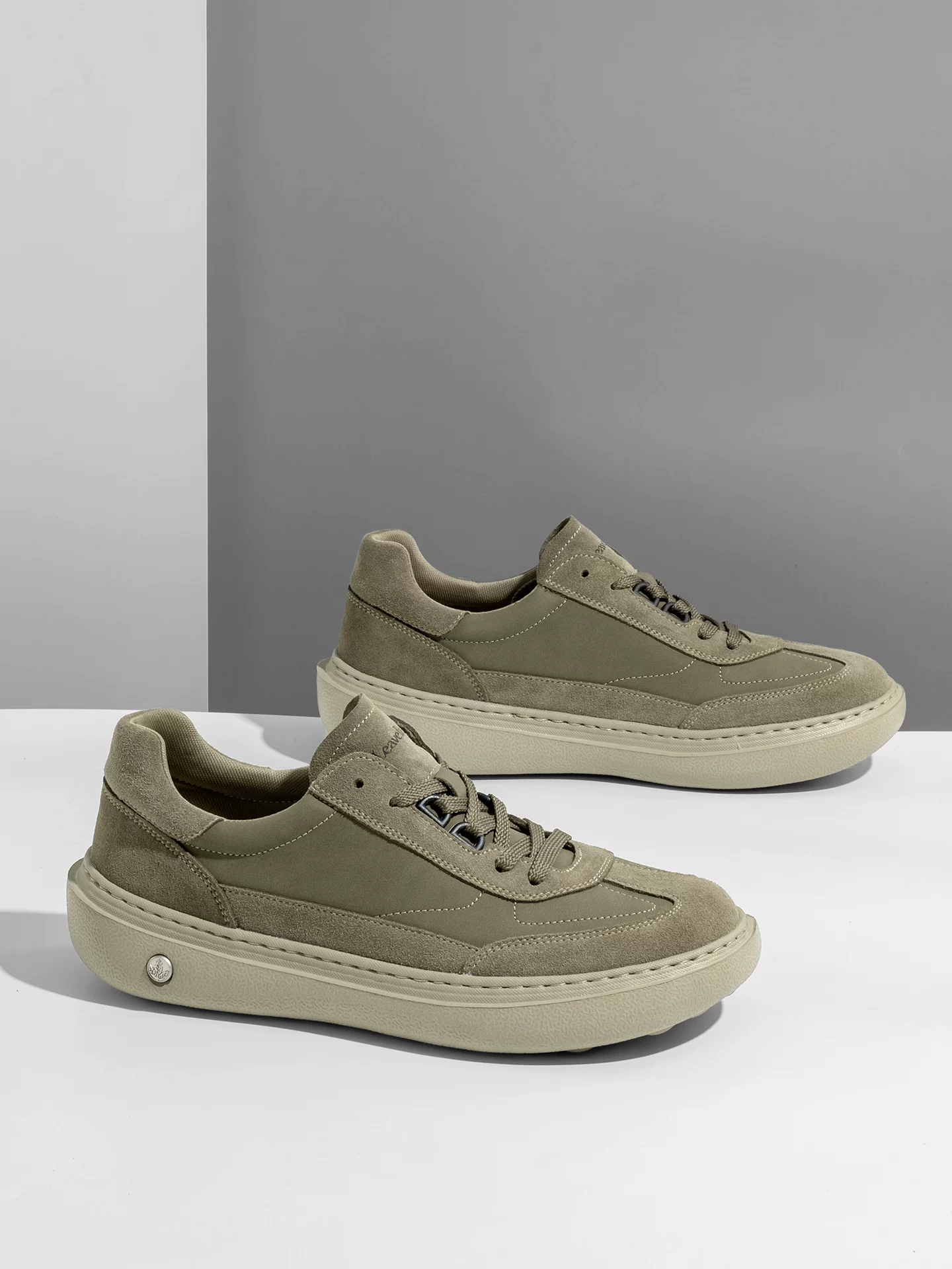 Giày nam Maple Leaf Giày tập luyện cổ điển kiểu Đức Giày thể thao nam Thu/Đông 2025 Giày thể thao mới đế dày tăng chiều cao Giày thường ngày Giày Forrest Gump