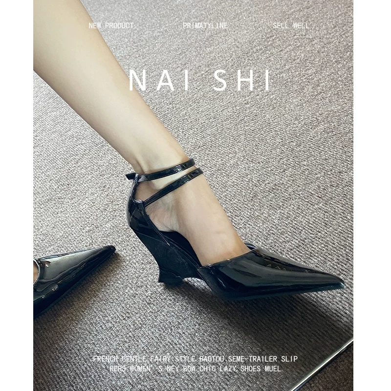 Phiên bản da cừu! Dép sandal nữ kiểu Pháp thanh lịch, mũi kín, gót cao đế xuồng, quai đơn, thiết kế khoét lỗ, giày cao gót mũi nhọn.