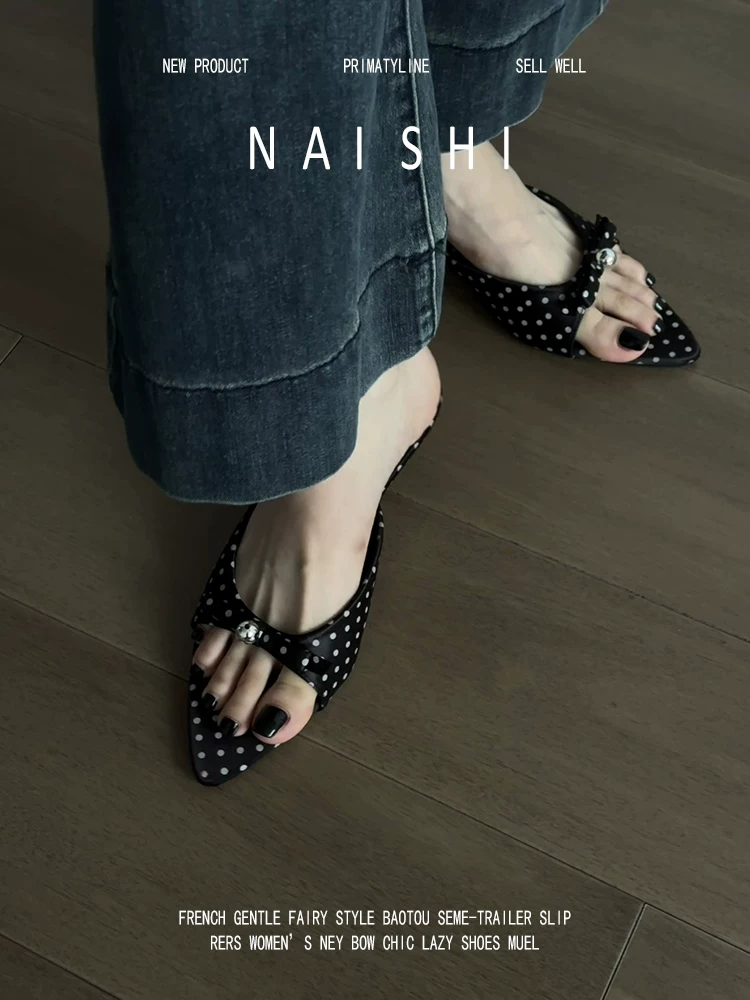 Phiên bản da cừu! Dép đế bằng mũi nhọn chấm bi kiểu Pháp dành cho nữ, thiết kế nơ đa năng, phù hợp với váy, dép gót mèo.