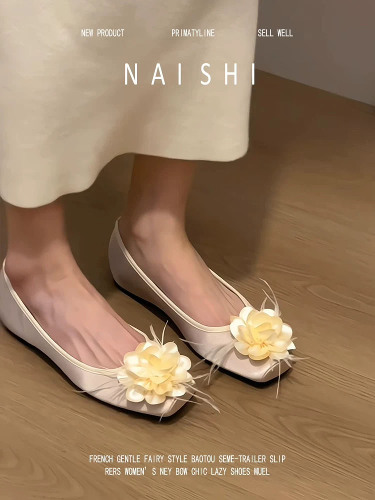 Phiên bản da cừu! Giày Mary Jane kiểu hoa văn Trung Quốc mới, giày satin mềm mại kiểu xỏ ngón, thích hợp phối với váy, giày đế thấp.