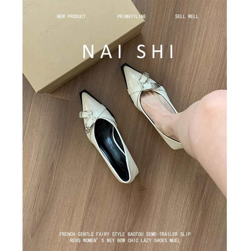 Phiên bản da cừu! Giày lười mũi nhọn kiểu Pháp dành cho nữ với khóa thắt lưng kiểu dáng thời trang, giày da lười có gót dày.