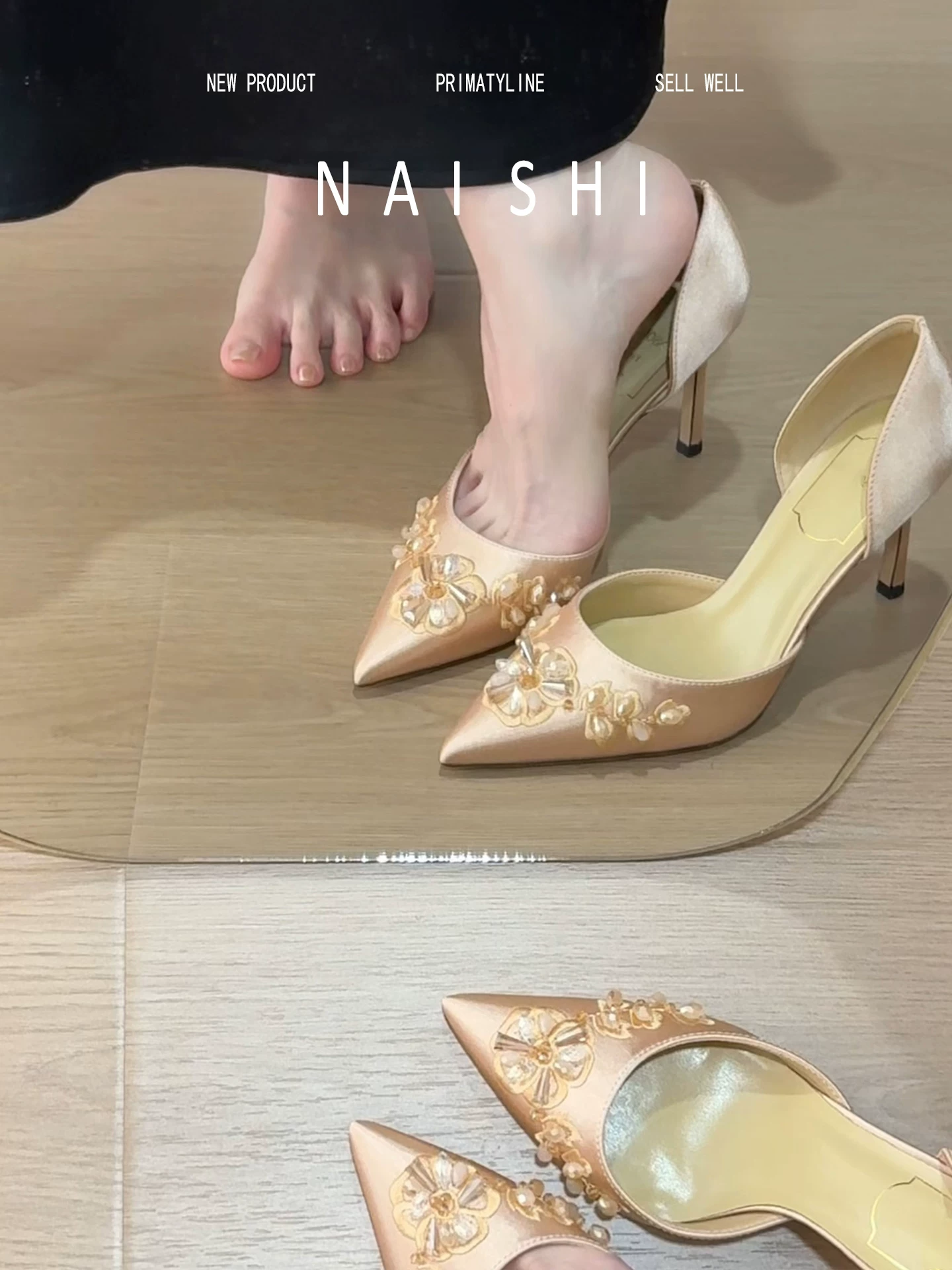 Phiên bản da cừu! Giày cao gót mũi nhọn dành cho nữ, giày khoét lỗ đính đá pha lê dễ mang, phối cùng đầm, giày cưới màu vàng nhạt.