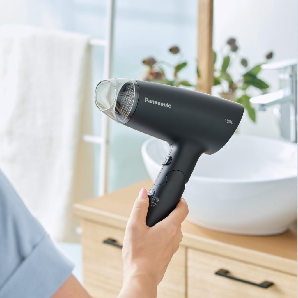Máy sấy tóc Panasonic EH-ND37-P645 / EH-ND37-K645 - Hàng chính hãng, bảo hành 12 tháng - Hàng Bếp 3B