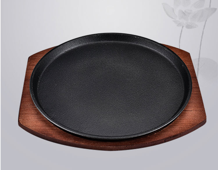 Chảo gang tròn chống dính ăn bò né size 19-29cm kèm đế gỗ TB090