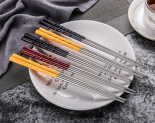 Đũa ăn inox NEWJIA05 inox 201 đuôi nhựa PP chắc chắn.