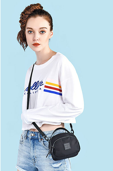 Túi đeo chéo xinh xắn nhiều màu sắc HOTSTYLE MP18B2336D.