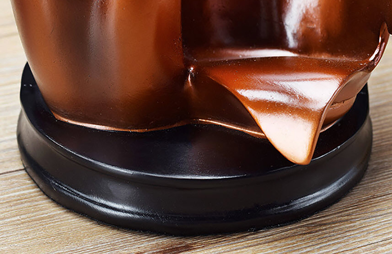 Giá đỡ rượu Vang nhựa thông mẫu con ngựa Jianlin JL002