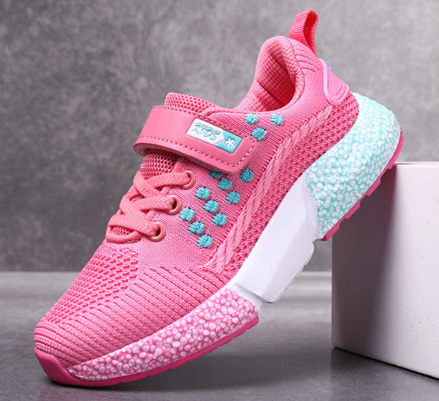 Giày sneaker bé gái Public TNM807