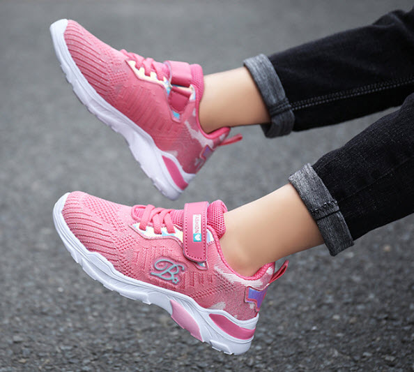 Giày sneaker bé gái Public TNM806