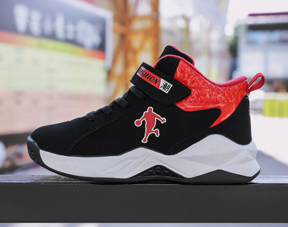 Giày sneaker bé trai Korean XD892