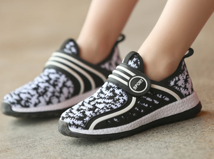 Giày sneaker bé trai Juvenile DW851
