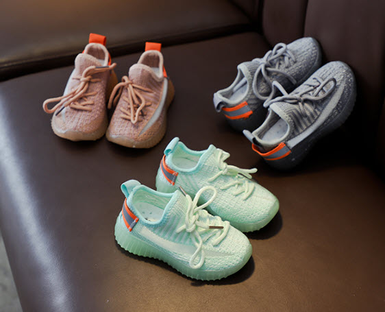 Giày sneaker bé gái Yiwu YW9356