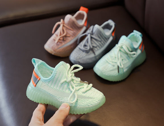 Giày sneaker bé gái Yiwu YW9356