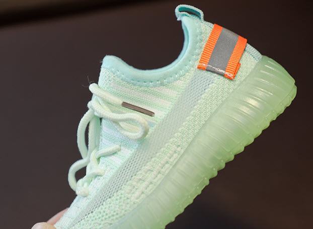 Giày sneaker bé gái Yiwu YW9356