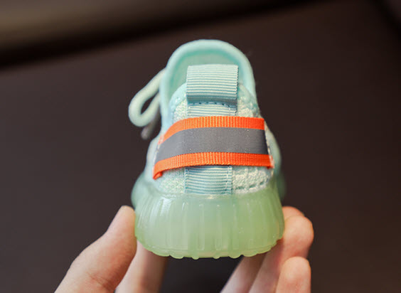 Giày sneaker bé gái Yiwu YW9356