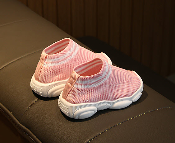 Giày sneaker bé trai Yiwu YW2250