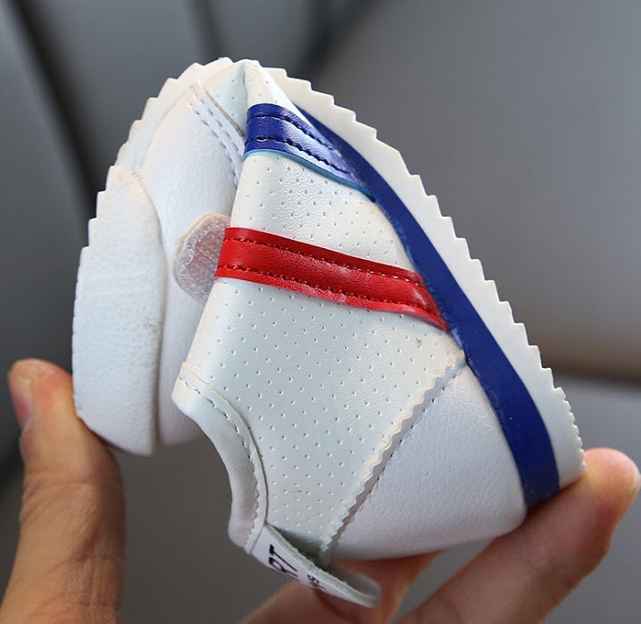 Giày sneaker bé trai 14 - 18cm Yiwu YW3651