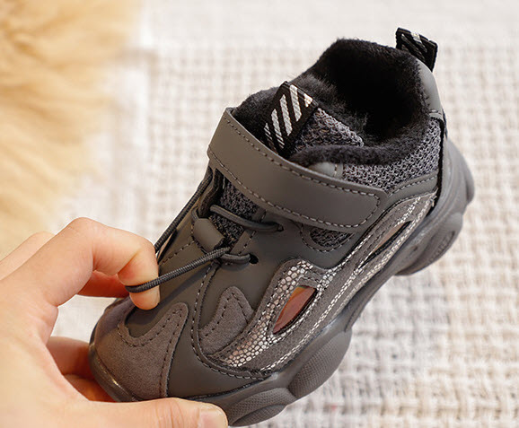 Giày sneaker bé trai 13 - 18cm Yiwu YW4087