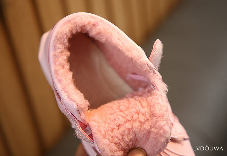Giày sneaker bé gái 17 - 22cm Yiwu YW4052