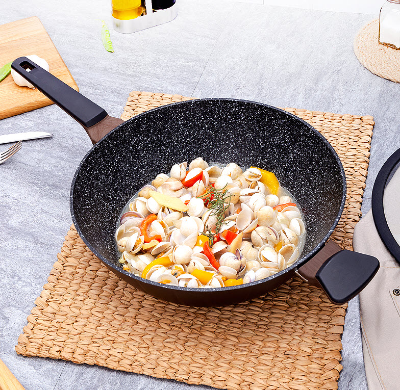 Chảo vân đá sâu lòng 32cm CookerHene CGMD001