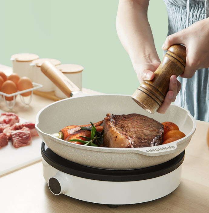 Chảo vân đá 5 lớp 30cm CookerHene CK200604