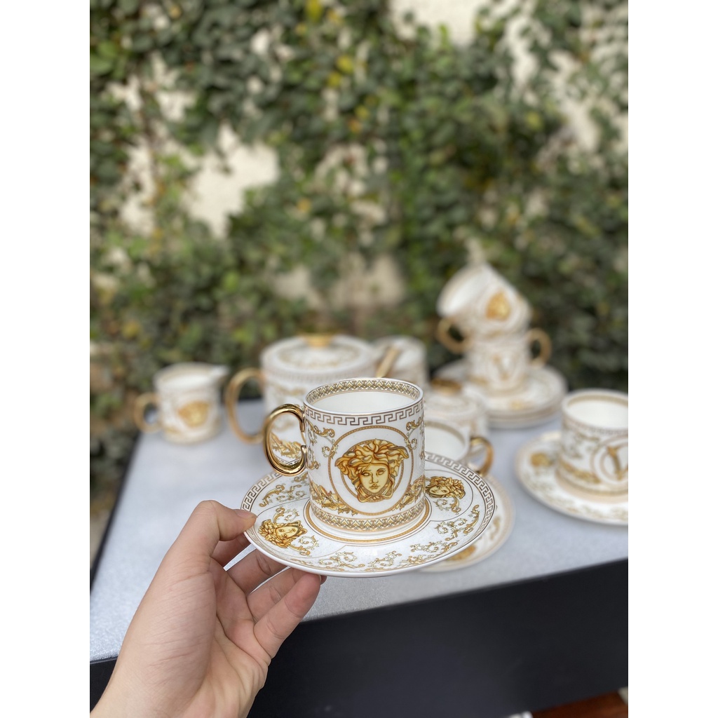 BỘ ẤM CHÉN SỨ XƯƠNG VERSACE CAO CẤP MÀU TRẮNG VIỀN VÀNG, SANG TRỌNG, TINH TÊ