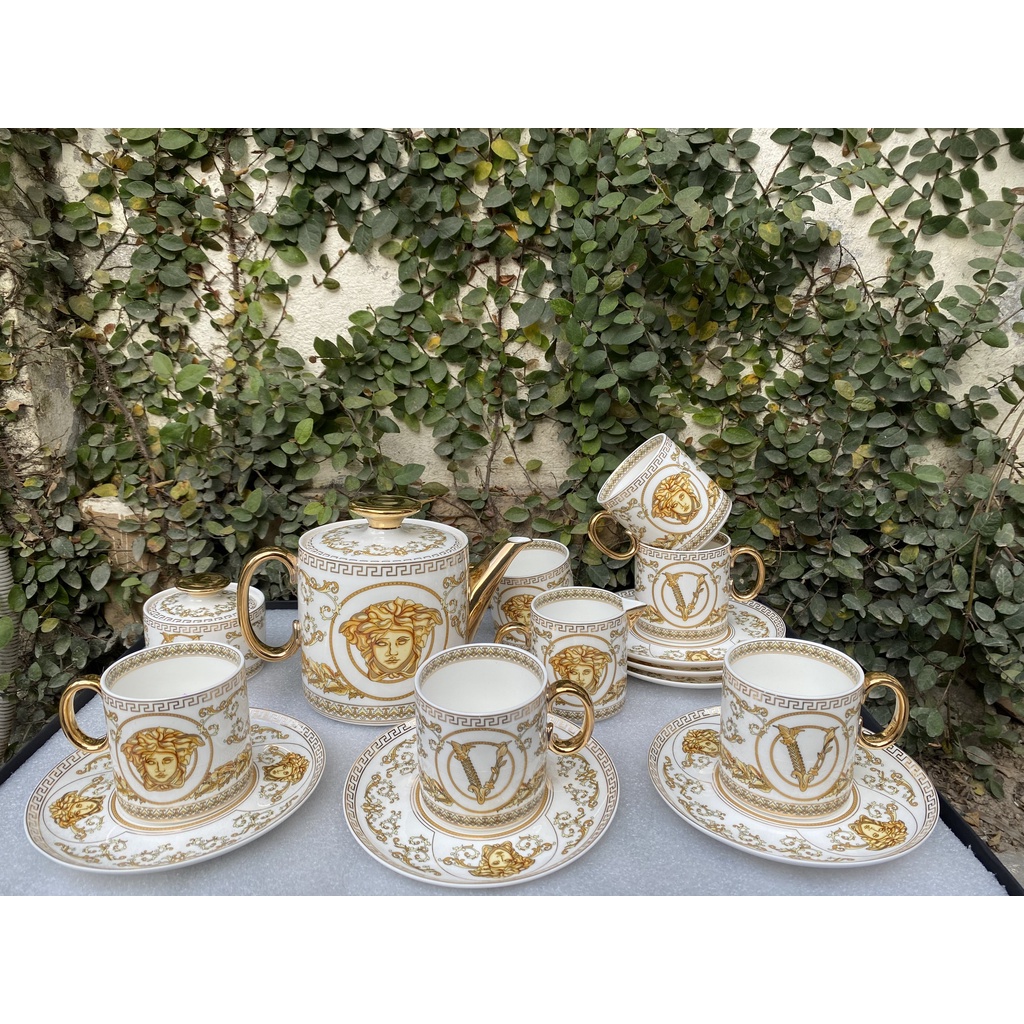 BỘ ẤM CHÉN SỨ XƯƠNG VERSACE CAO CẤP MÀU TRẮNG VIỀN VÀNG, SANG TRỌNG, TINH TÊ