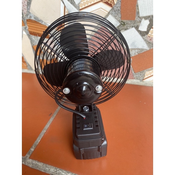 Quạt chạy pin Makita 8 inch, sài chung pin Makita 14,4v - 21v