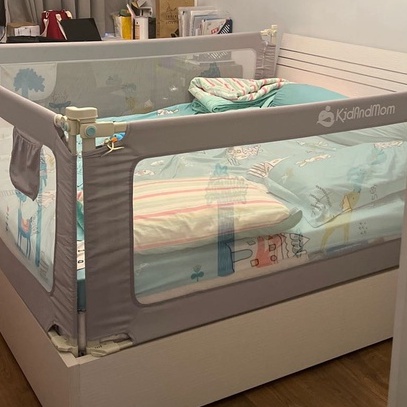 Thanh chắn giường chống kẹt KidsWorld BR02 độ cao 75-105cm, 24 nắc điều chỉnh (Giá 1 thanh)