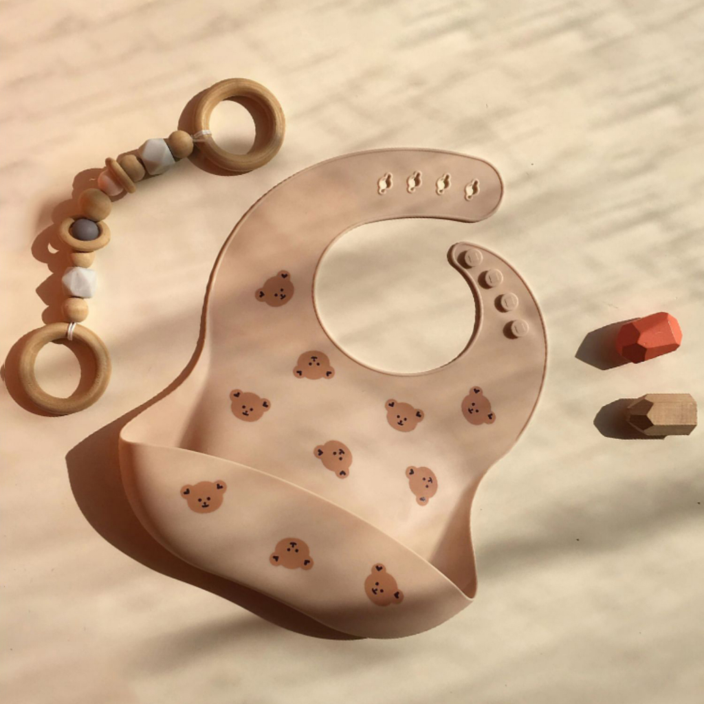 Yếm ăn dặm cho bé KidsWorld Dotoodot phong cách Hàn Quốc có máng silicon không bám bẩn