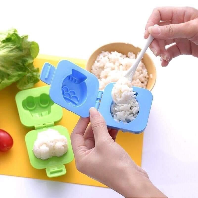 Khuôn Tạo Hình Cơm Trứng KidsWorld Khuôn Làm Bánh Cho Bé Ăn Dặm BLW Kiểu Nhật