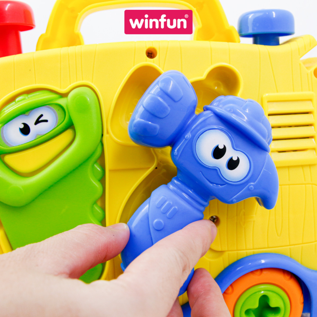 Đồ chơi dụng cụ cơ khí hình xe tải - luyện tay, vận động tinh cho bé Winfun 0795-01 - Phiên bản nói tiếng anh