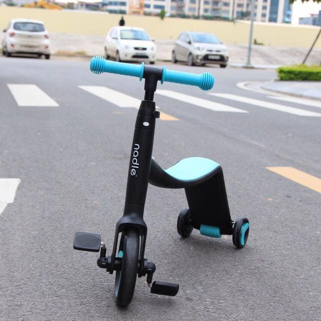 Xe trượt Scooter kiêm chòi chân - cân bằng - 3 bánh cho cho bé 3 trong 1 JOOVY