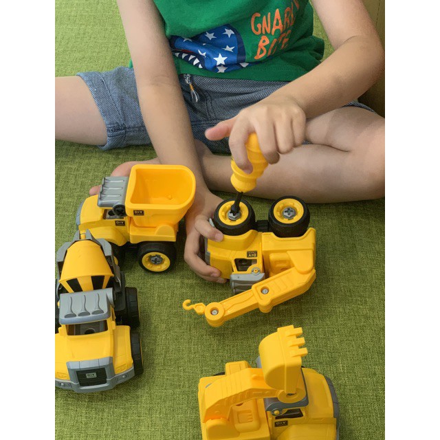 Đồ chơi giáo dục phát triển kỹ năng Stem - lắp ghép mô hình xe xây dựng DIY set 4 xe Toyshouse 831 cho bé 3 tuổi trở lên