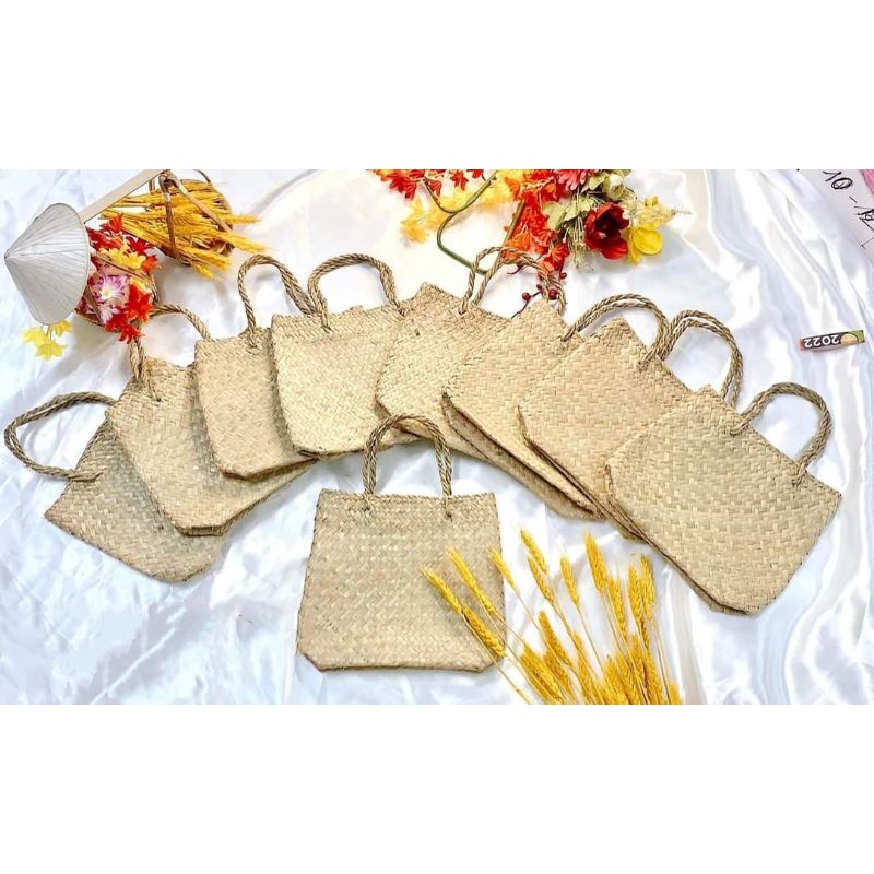 Giỏ cua cô tấm cho bé phụ kiện thời trang phối yếm và bà ba